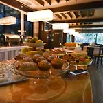 Sokrat Hotel 4*
