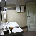 Sokrat Tirana