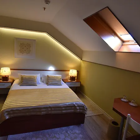 Sokrat Hotel 4*