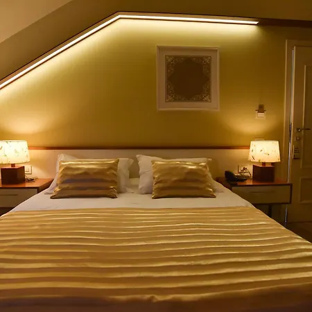 Sokrat Hotel 4*