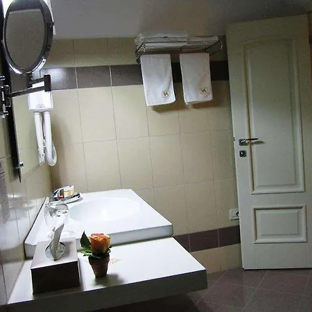Sokrat Tirana